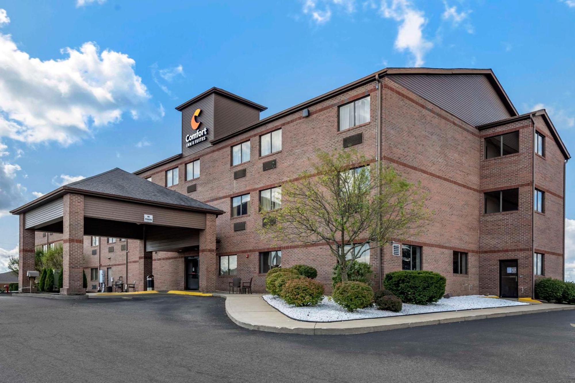 Comfort Inn & Suites Streetsboro - Kent Экстерьер фото