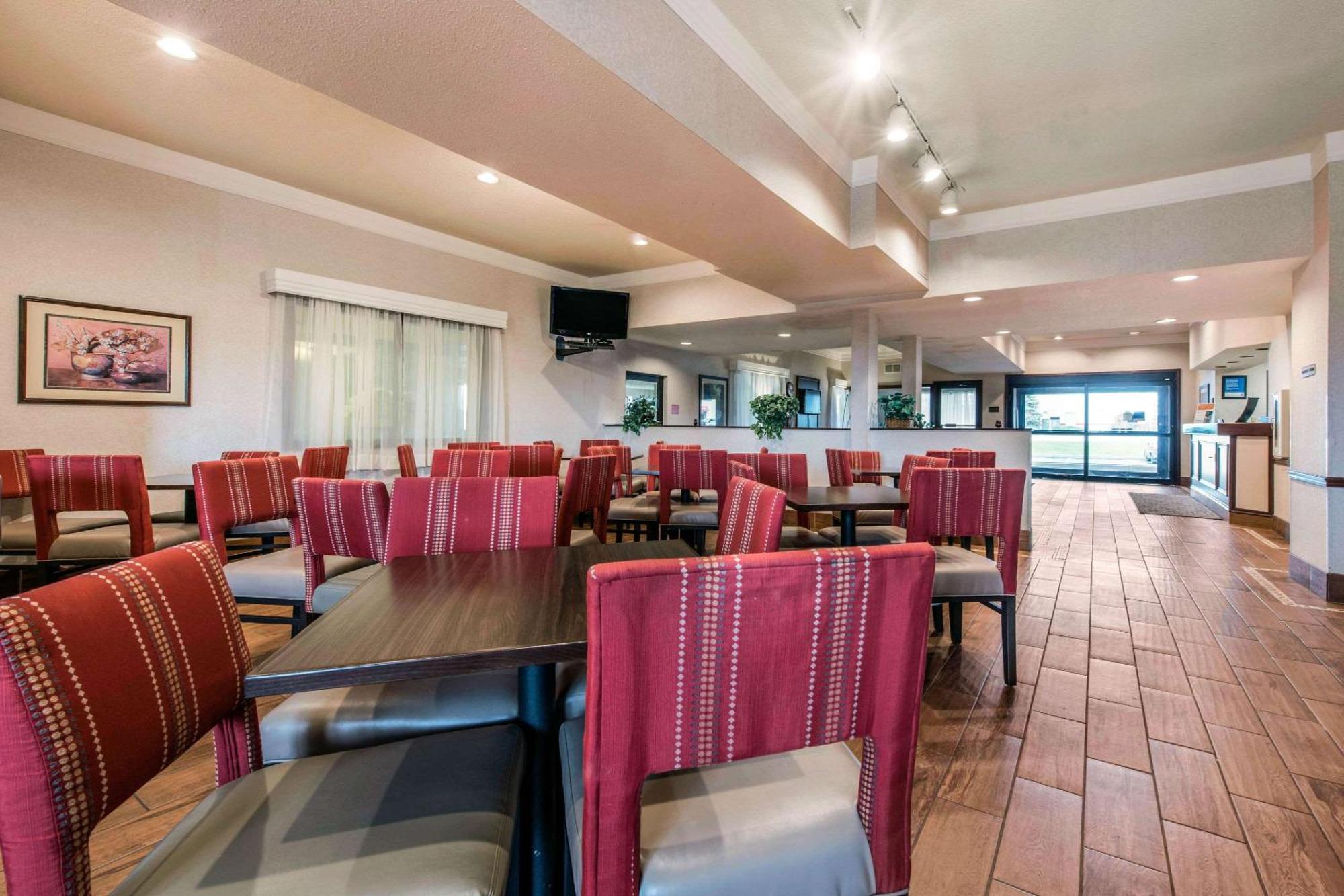 Comfort Inn & Suites Streetsboro - Kent Экстерьер фото