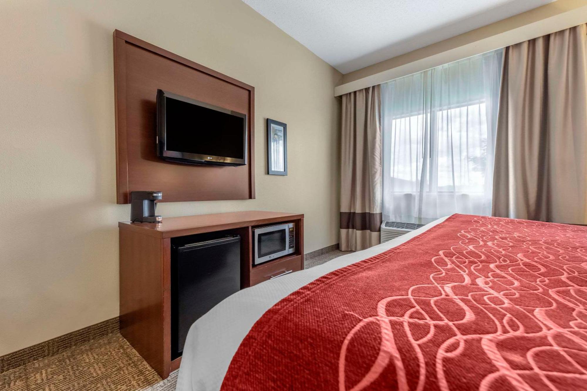 Comfort Inn & Suites Streetsboro - Kent Экстерьер фото