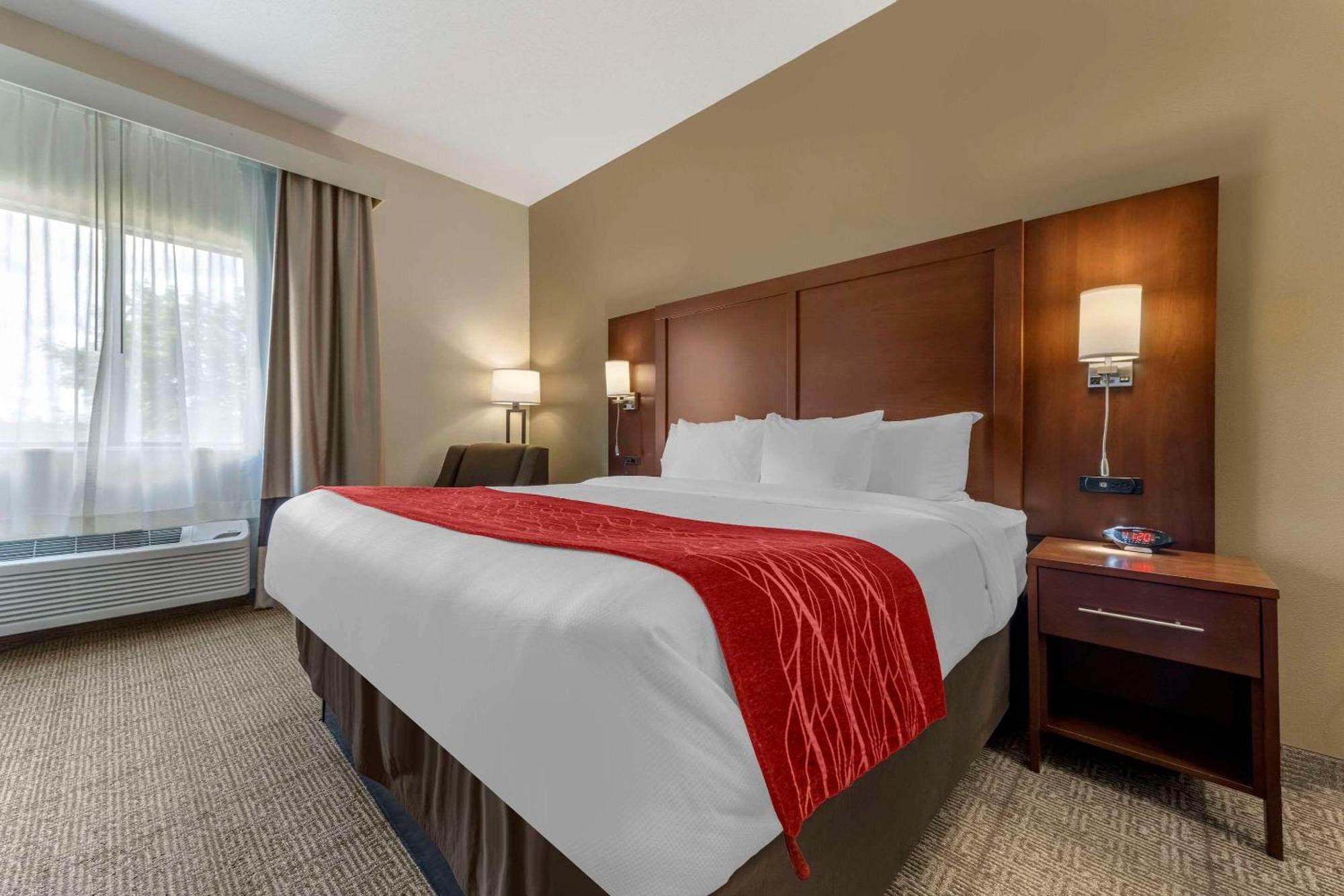 Comfort Inn & Suites Streetsboro - Kent Экстерьер фото
